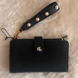 Ralph Lauren wallet ♡  ℕ𝕖𝕧𝕖𝕣 𝕨𝕠𝕣𝕟 ♡